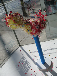 Robertly Bell, Window Dressing (2006)